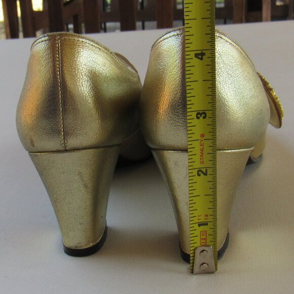 Vintage Town & Country Mary Janes Women's Metallic Leather Gold Pumps Shoes - Picture 9 of 12